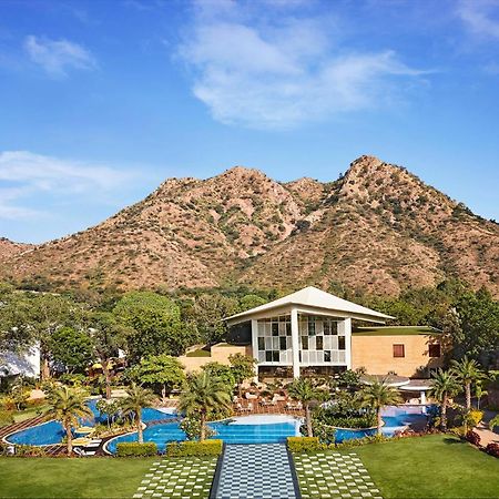 Taj Aravali Resort & Spa Udaipur Exterior foto