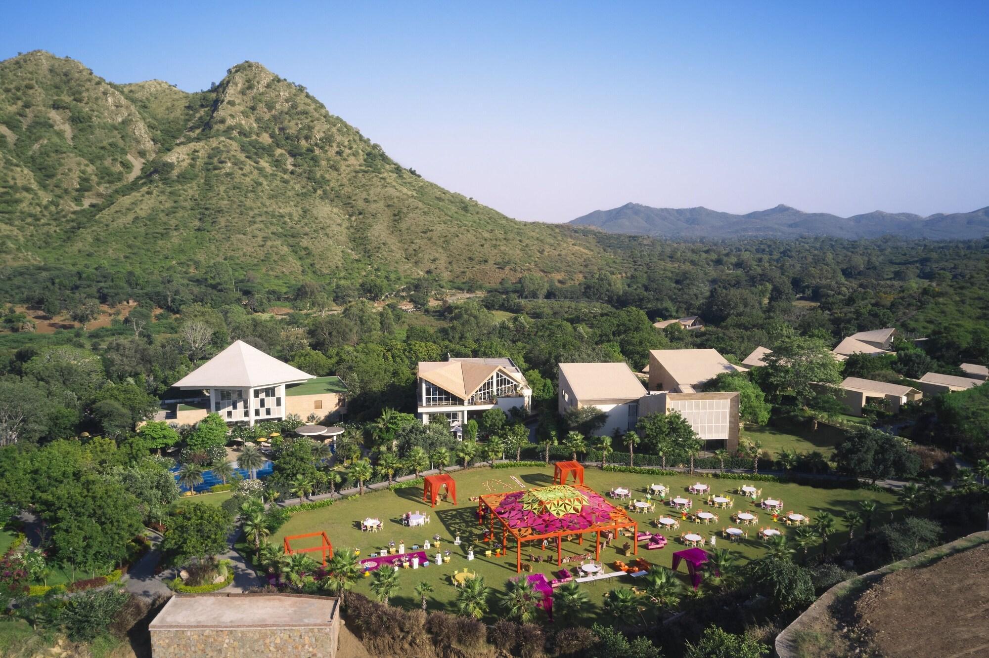 Taj Aravali Resort & Spa Udaipur Exterior foto