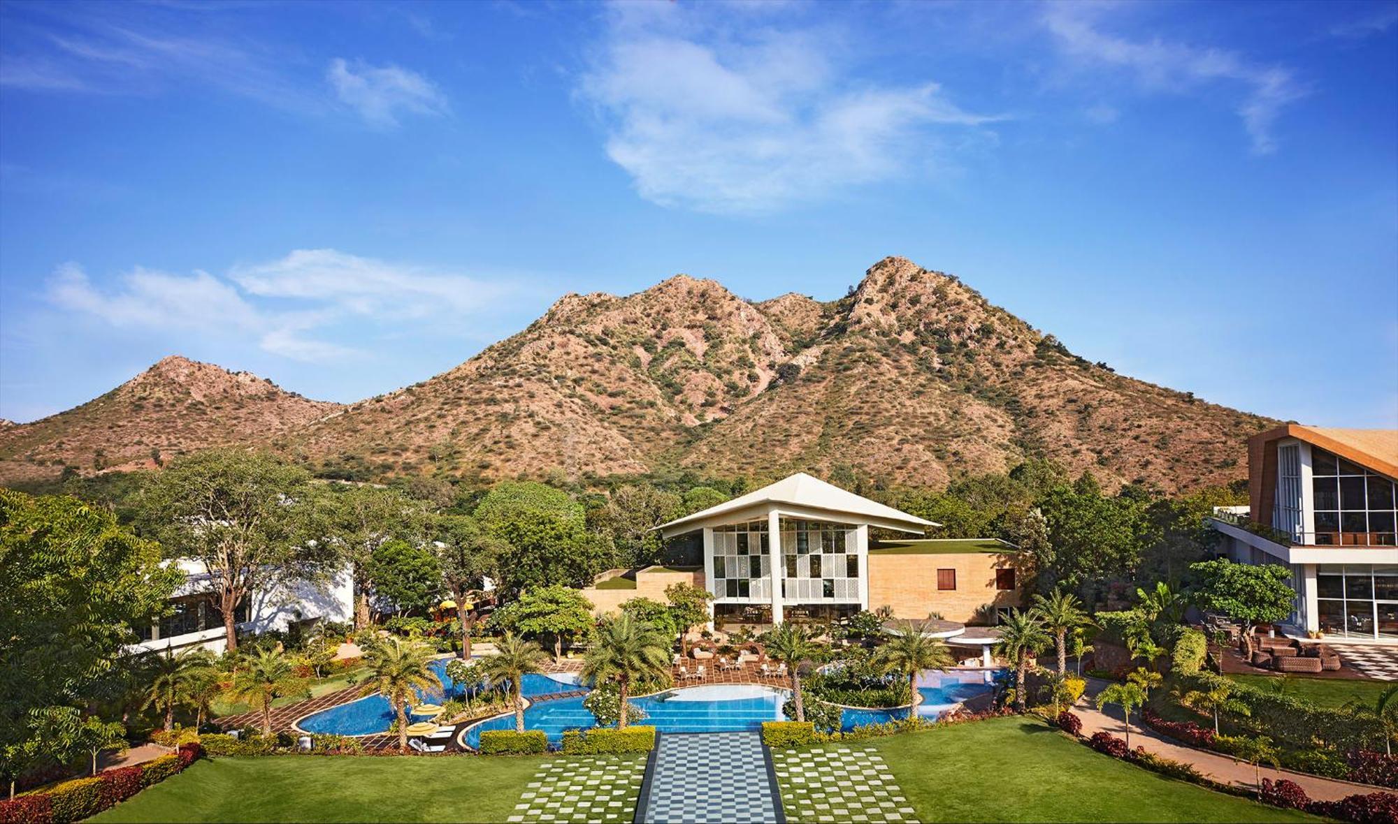 Taj Aravali Resort & Spa Udaipur Exterior foto